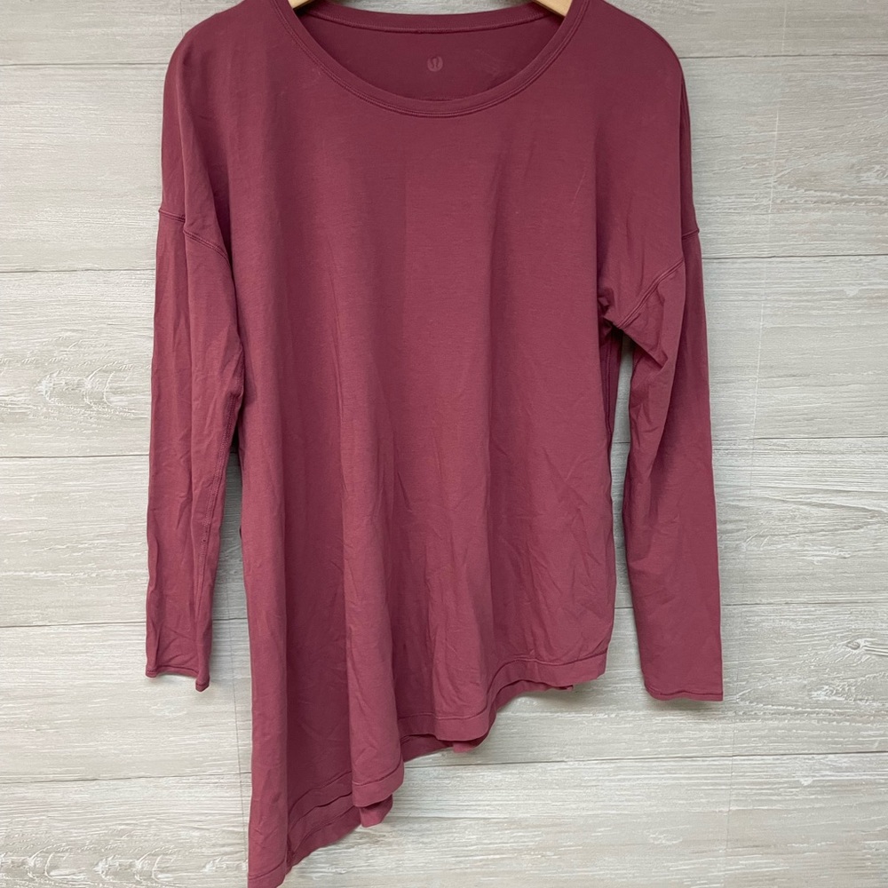 | Lululemon | long sleeve shirt. Size 8.